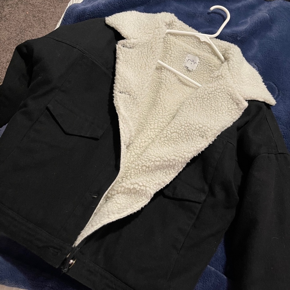 Princess Polly black denim jacket w/ fur interior